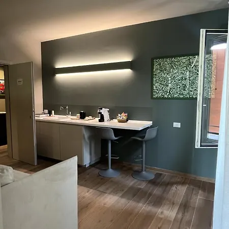 Tosa Welcome Imola Room photo